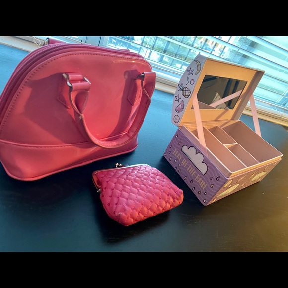 GIRLS PINK HANDBAG w/ COIN PURSE, & JEWELRY BOX
